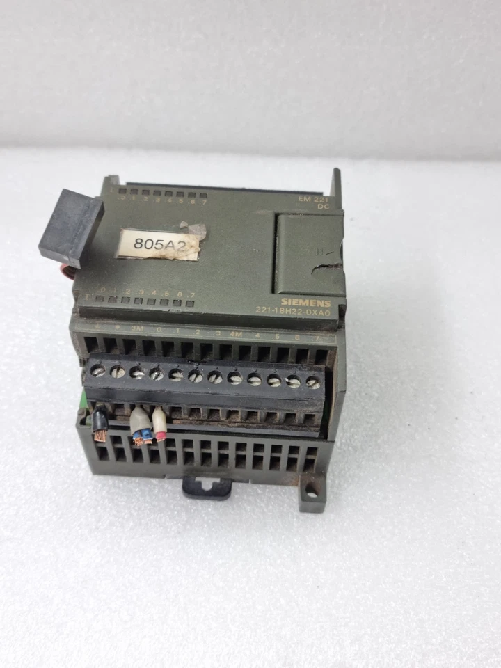 SIEMENS EM 221 DC 6ES7 221-1BH22-0XA0 DIGITAL INPUT MODULE 24VDC MADE IN GERMANY